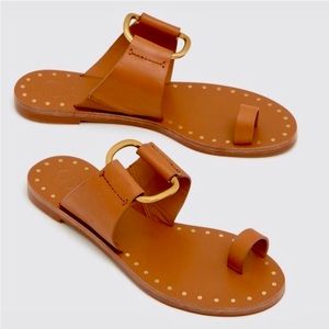 ❌⛔️ S O L D ⛔️❌Tory BurchRavello Studded Leather Ring Sandals Size 8.5
